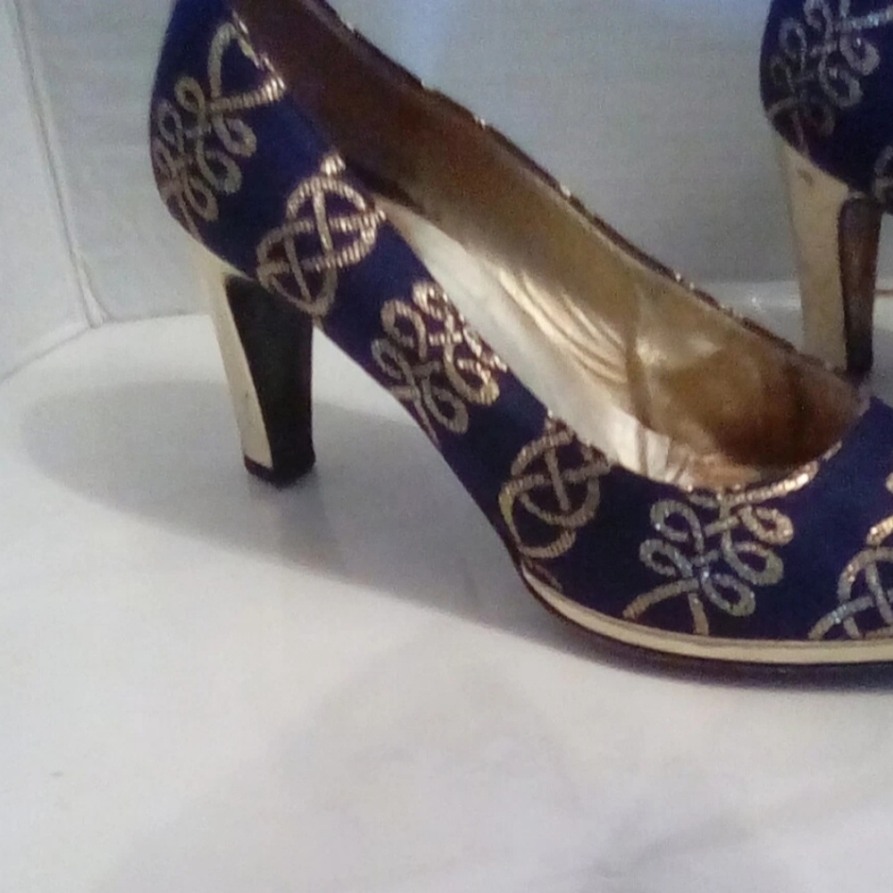 BRUNO MAGLI ,black and Gold Size 6 1/2 - Picture 5 of 8